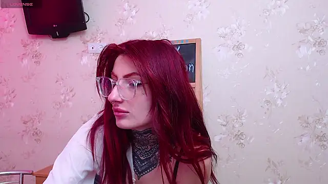 Nina Blum  online show from 02-03-26, 07:13