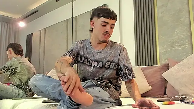 NikoStone  online show from 04-17-26, 05:43