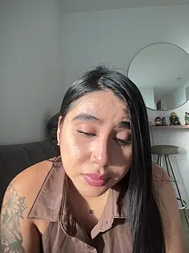 Snapshot of Sophie_Dreamss chatting on 07-18-26, 10:24 Sophie Dreamss online show from 07-18-26, 10:24