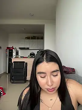 Snapshot of Sophie_Dreamss chatting on 07-23-26, 07:56 Sophie Dreamss online show from 07-23-26, 07:56