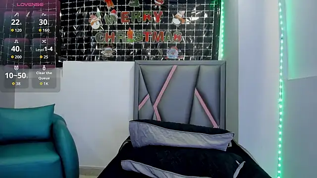 Sofia villareal online show from 12-04-25, 12:14