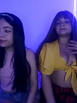 Snapshot of Sofia18hotdding chatting on 10-18-25, 05:54 Sofia18hotdding online show from 10-18-25, 05:54