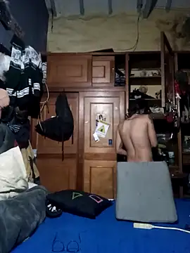 hairy mannn online show from 12-23-25, 06:11