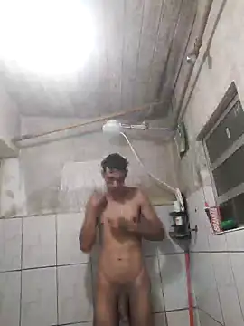 Snapshot of Dedede32 chatting on 09-18-25, 01:18 Dedede32 online show from 09-18-25, 01:18