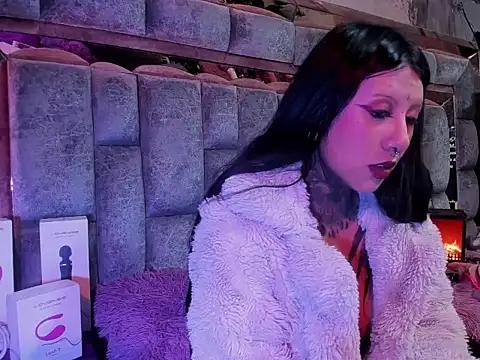 Snapshot of missashlyrosette chatting on 11-13-25, 03:49 missashlyrosette online show from 11-13-25, 03:49