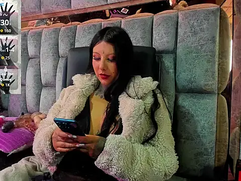 Snapshot of missashlyrosette chatting on 11-17-25, 01:39 missashlyrosette online show from 11-17-25, 01:39