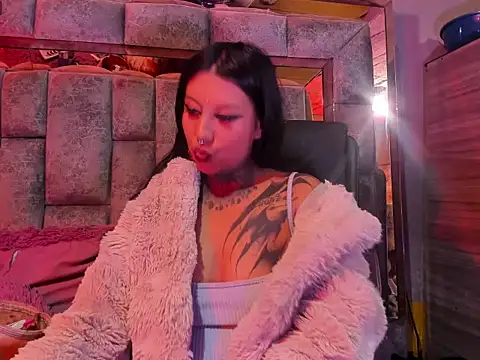 Snapshot of missashlyrosette chatting on 12-16-25, 08:30 missashlyrosette online show from 12-16-25, 08:30