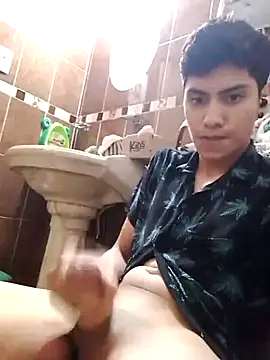 aispuro8505 online show from 09-15-25, 07:52