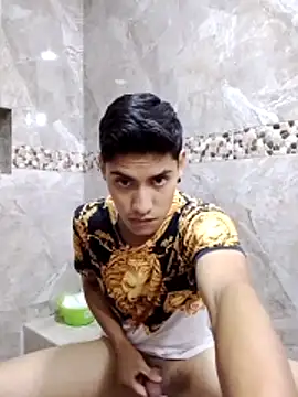 aispuro8505 online show from 10-20-25, 06:36