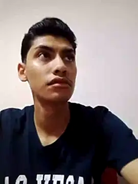 aispuro8505 online show from 12-05-25, 05:38