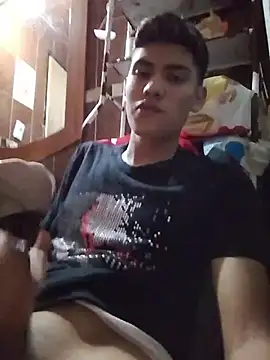 aispuro8505 online show from 01-12-26, 05:34