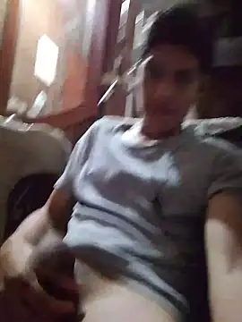 aispuro8505 online show from 04-26-26, 07:28