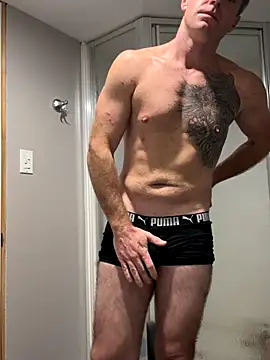 Snapshot of DILFiGuess11 chatting on 10-27-25, 08:29 DILFiGuess11 online show from 10-27-25, 08:29