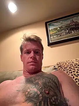 Snapshot of DILFiGuess11 chatting on 11-04-25, 04:44 DILFiGuess11 online show from 11-04-25, 04:44