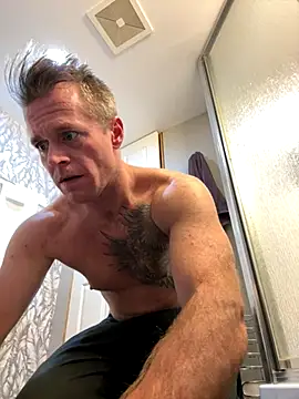 Snapshot of DILFiGuess11 chatting on 11-05-25, 04:23 DILFiGuess11 online show from 11-05-25, 04:23