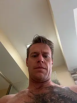 Snapshot of DILFiGuess11 chatting on 01-11-26, 07:41 DILFiGuess11 online show from 01-11-26, 07:41