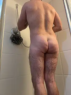 Snapshot of DILFiGuess11 chatting on 02-08-26, 05:11 DILFiGuess11 online show from 02-08-26, 05:11