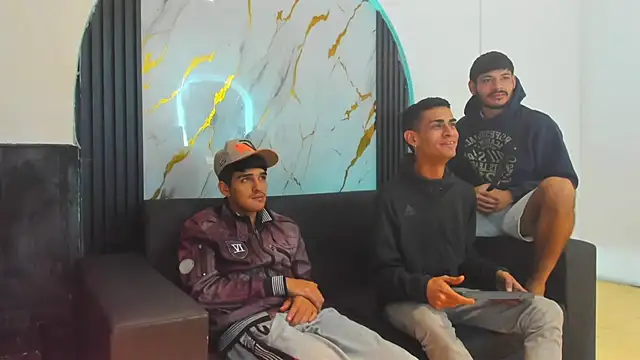 Golldens Dreamss online show from 11-20-25, 11:43