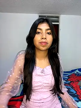 Snapshot of DianeSuns_ chatting on 10-15-25, 01:06 DianeSuns online show from 10-15-25, 01:06