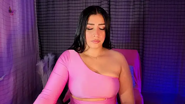 Kayleemorales online show from 01-15-26, 04:55