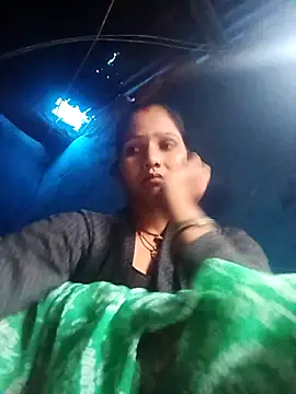 Jooli xx online show from 10-28-25, 03:32