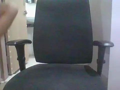 Snapshot of johnysinsr chatting on 11-01-25, 05:26 johnysinsr online show from 11-01-25, 05:26