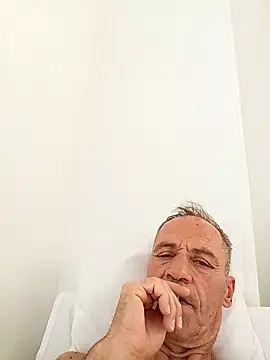 Meliwem12 online show from 10-18-25, 08:04