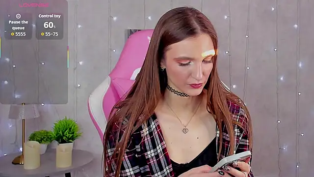 Alisha Green online show from 10-24-25, 09:17