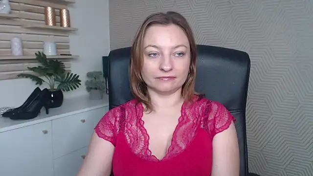 Snapshot of angelaSamt chatting on 11-28-25, 06:49 angelaSamt online show from 11-28-25, 06:49