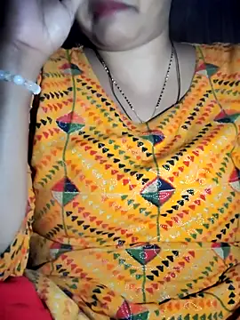 Snapshot of Alina-khan chatting on 02-02-26, 06:50 Alina-khan online show from 02-02-26, 06:50