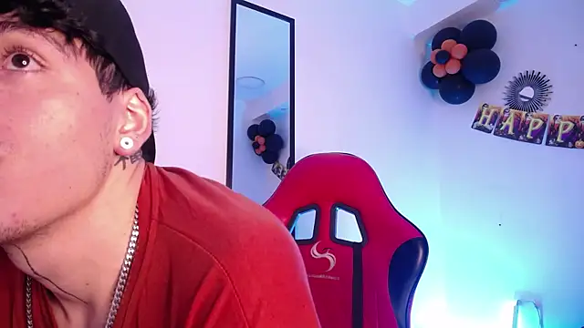 Anhonymus  online show from 10-24-25, 04:09