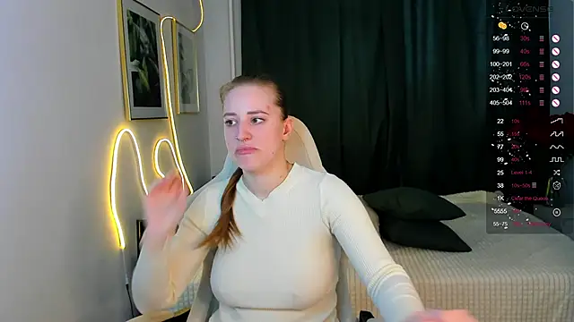 Alice Cire online show from 03-08-26, 02:04