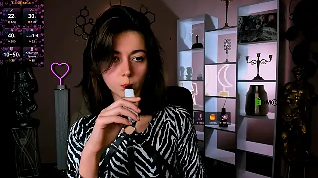 kitniss dreamy online show from 11-16-25, 08:47