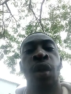 Snapshot of kadassy chatting on 11-18-25, 09:36 kadassy online show from 11-18-25, 09:36