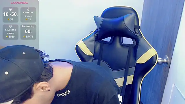 Snapshot of yankees_ chatting on 09-13-25, 03:28 yankees online show from 09-13-25, 03:28