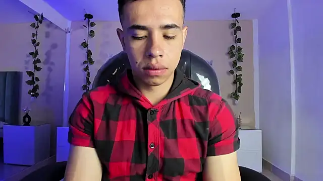 Muscle Scott online show from 03-06-26, 01:29