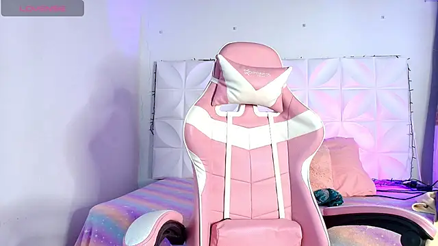 Snapshot of Abril1_gh chatting on 11-08-25, 09:20 Abril1 gh online show from 11-08-25, 09:20