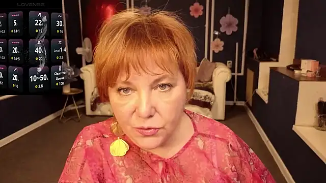 Snapshot of Kira_Kenett chatting on 05-13-26, 05:10 Kira Kenett online show from 05-13-26, 05:10