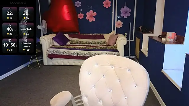 Snapshot of Kira_Kenett chatting on 05-16-26, 06:54 Kira Kenett online show from 05-16-26, 06:54