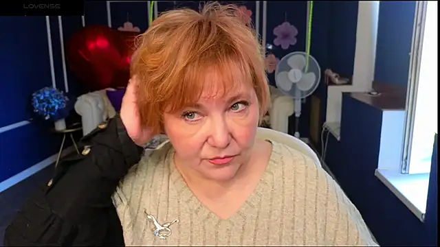 Snapshot of Kira_Kenett chatting on 06-03-26, 05:21 Kira Kenett online show from 06-03-26, 05:21