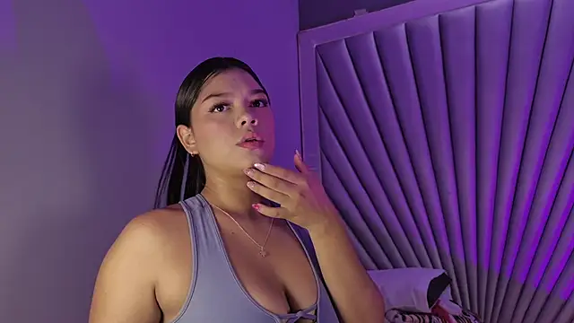 HatsaJones online show from 04-26-26, 04:10