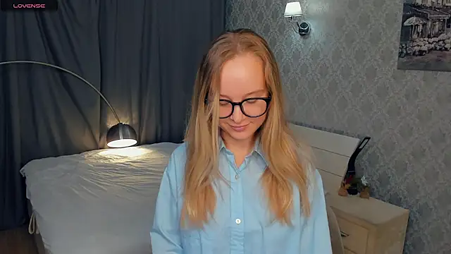 SoonMoor online show from 10-15-25, 05:24