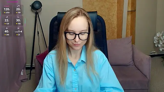 SoonMoor online show from 12-14-25, 06:56