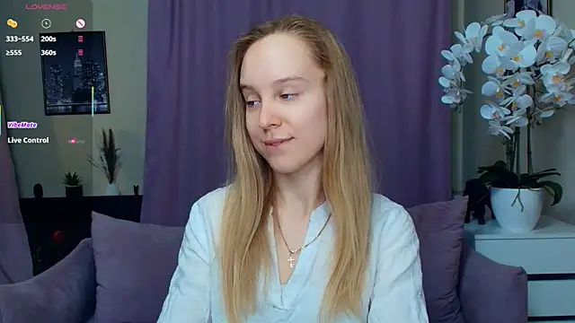 SoonMoor online show from 04-10-26, 06:45