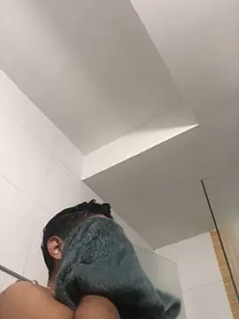 Paris 11 online show from 10-23-25, 01:43