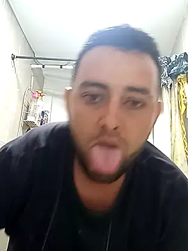 Snapshot of angelitocalientico chatting on 09-25-25, 04:16 angelitocalientico online show from 09-25-25, 04:16