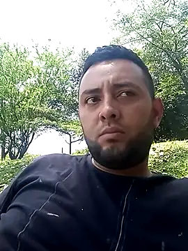 Snapshot of angelitocalientico chatting on 09-25-25, 05:27 angelitocalientico online show from 09-25-25, 05:27