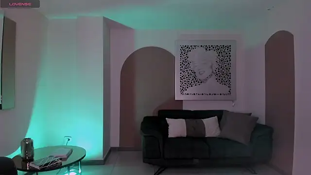 SussyBellX online show from 11-07-25, 08:20