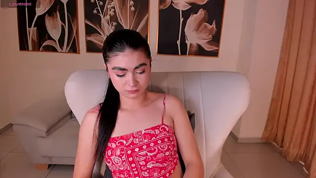 LucyWeiss  online show from 10-31-25, 10:55