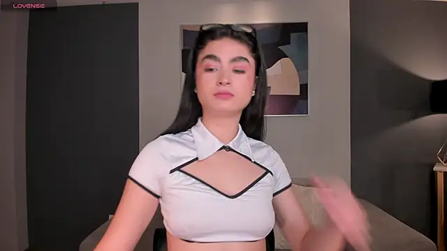 LucyWeiss  online show from 11-30-25, 08:24